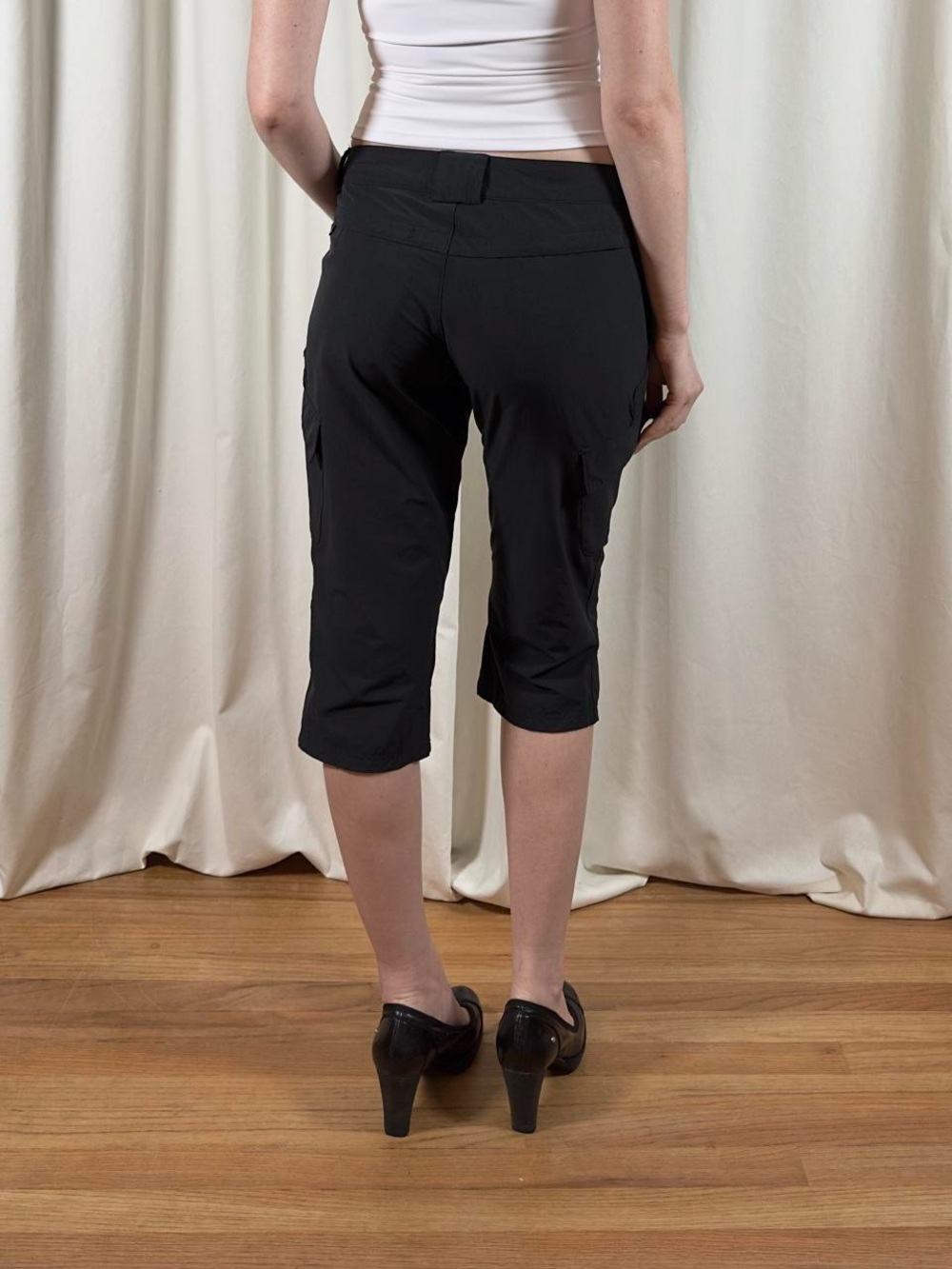 Low Rise Hiking Capris - Picture 5 of 8